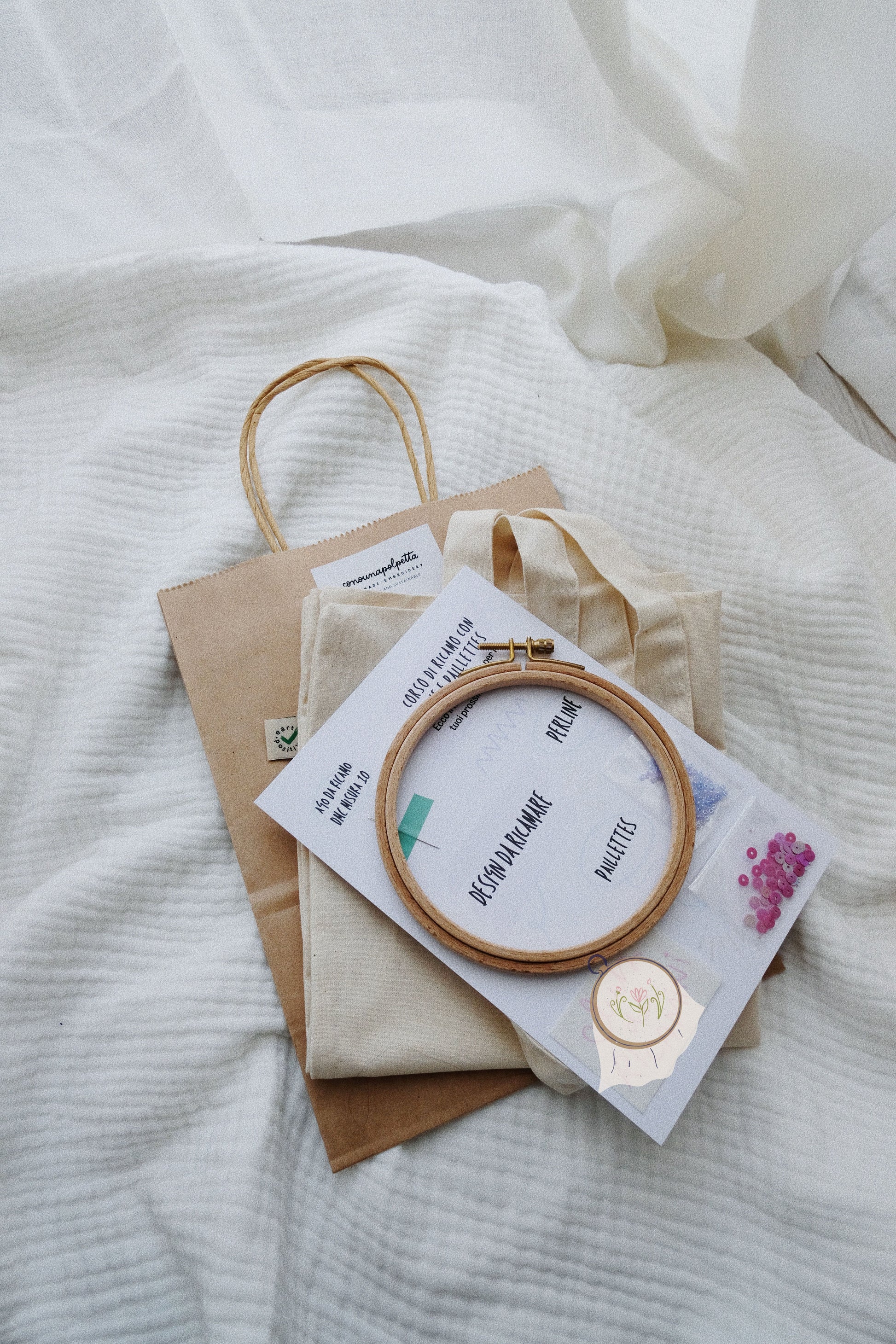 Corso di ricamo con perline e paillettes - 14 marzo 2026